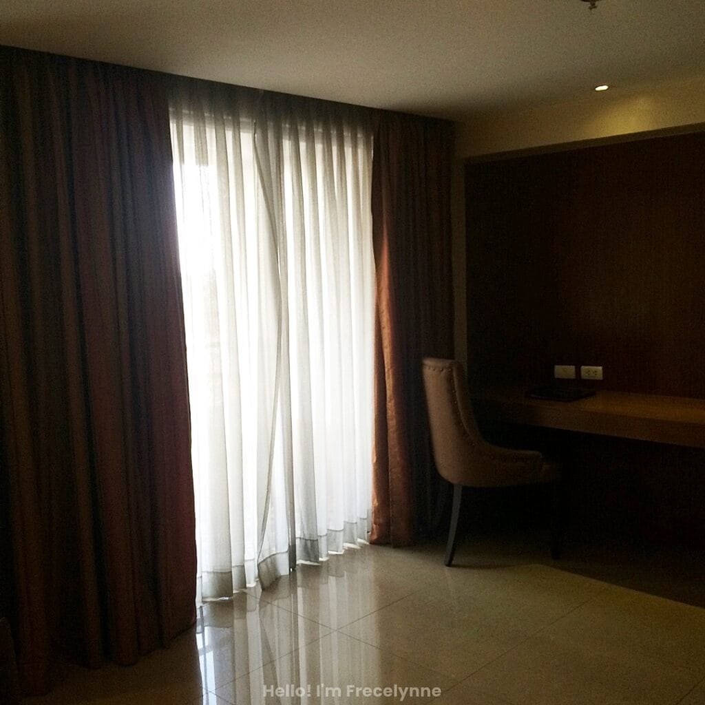 HelloImFrecelynne_Torre Venezia QC_17