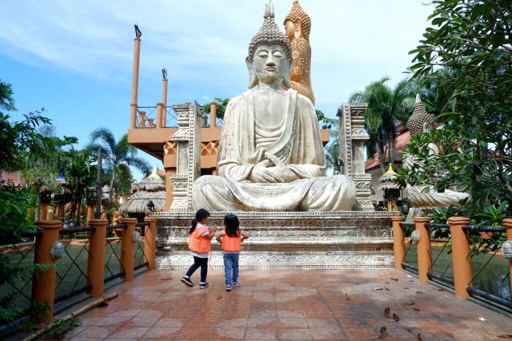 Isdaan Floating Restaurant, Gerona Tarlac_003_helloimfrecelynne