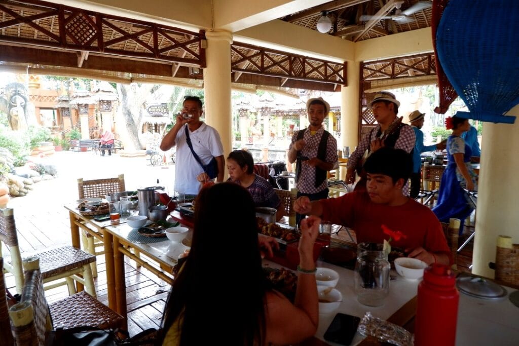 Isdaan Floating Restaurant, Gerona Tarlac_066_helloimfrecelynne