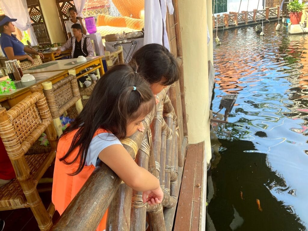 Isdaan Floating Restaurant, Gerona Tarlac_214_helloimfrecelynne