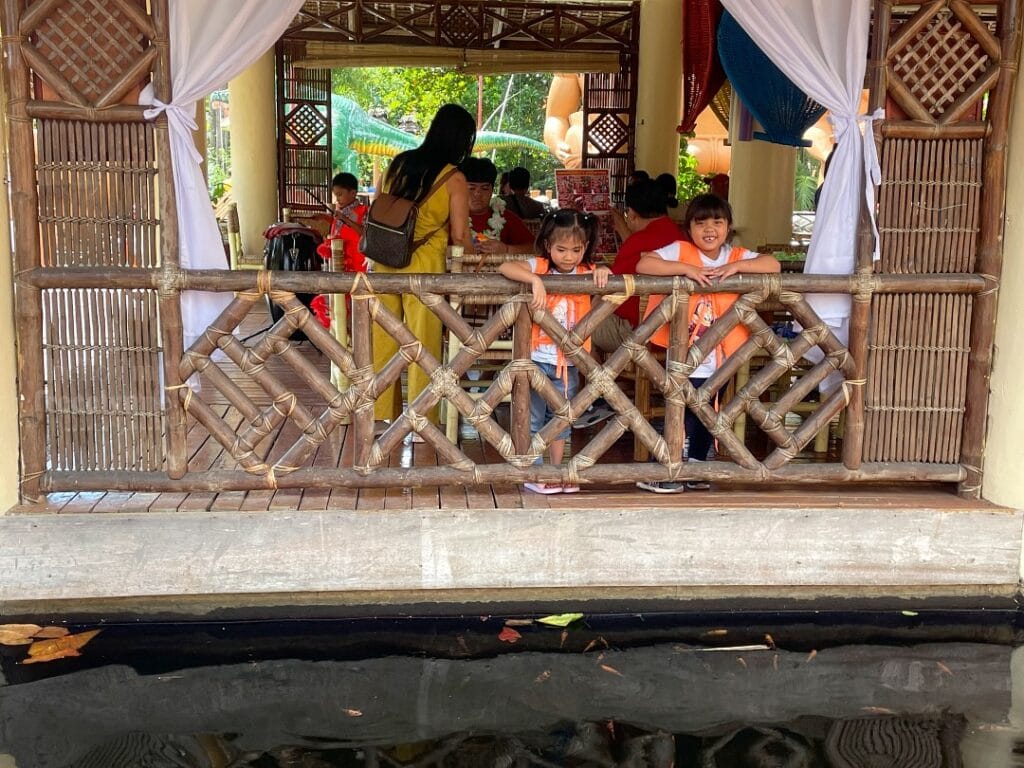 Isdaan Floating Restaurant, Gerona Tarlac_219_helloimfrecelynne