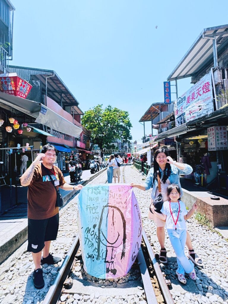 Yehliu-Jiufen-Shifen-Day-Tour-Klook_Guide to Taipei_224_helloimfrecelynne