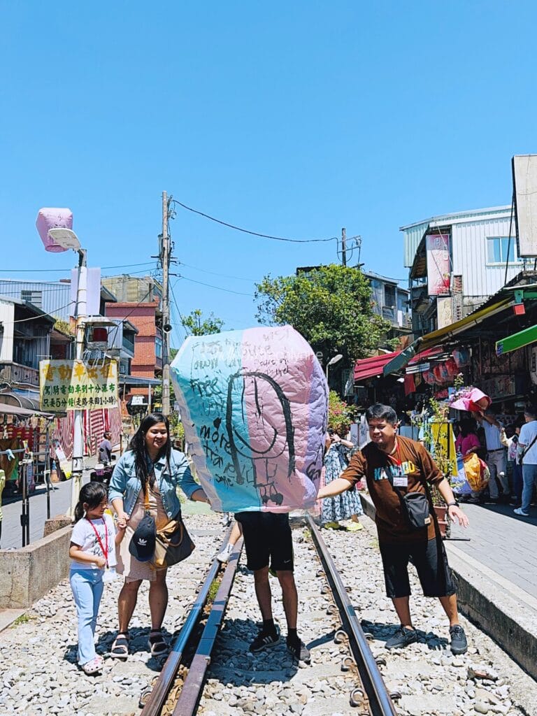 Yehliu-Jiufen-Shifen-Day-Tour-Klook_Guide to Taipei_261_helloimfrecelynne