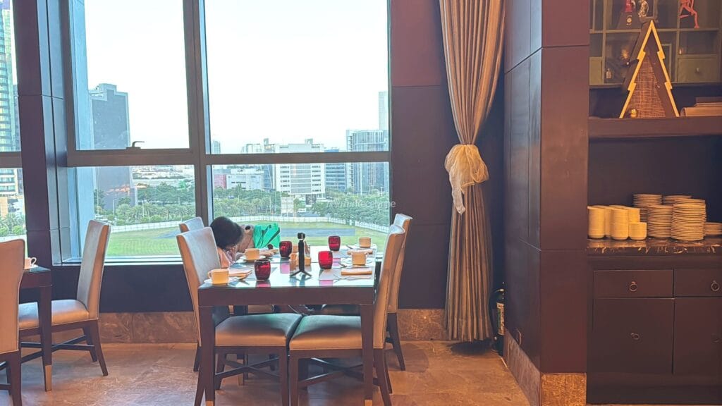 Crimson Hotel Alabang_211_helloimfrecelynne