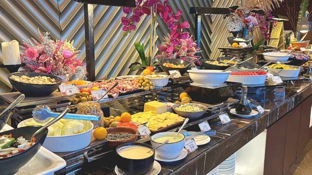 Crimson Hotel Alabang_224_helloimfrecelynne